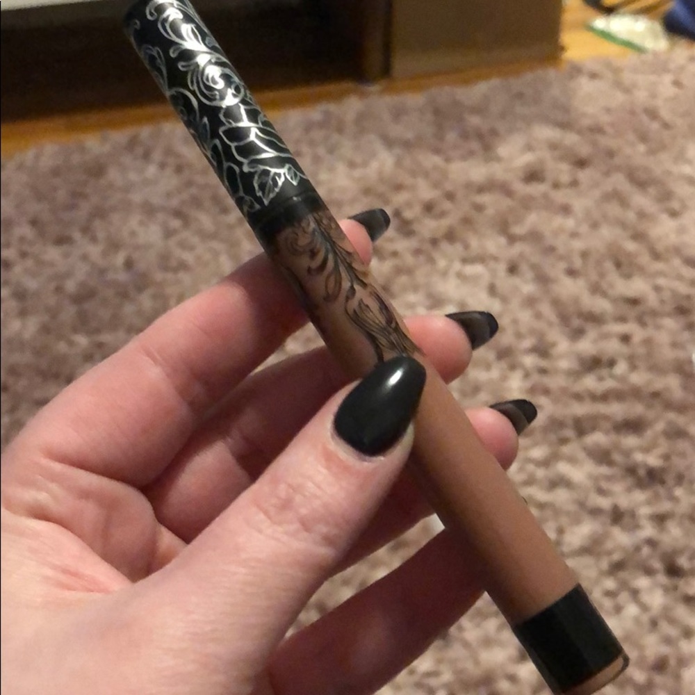 BRAND NEW Kat Von d Bow & Arrow liquid lipstick
